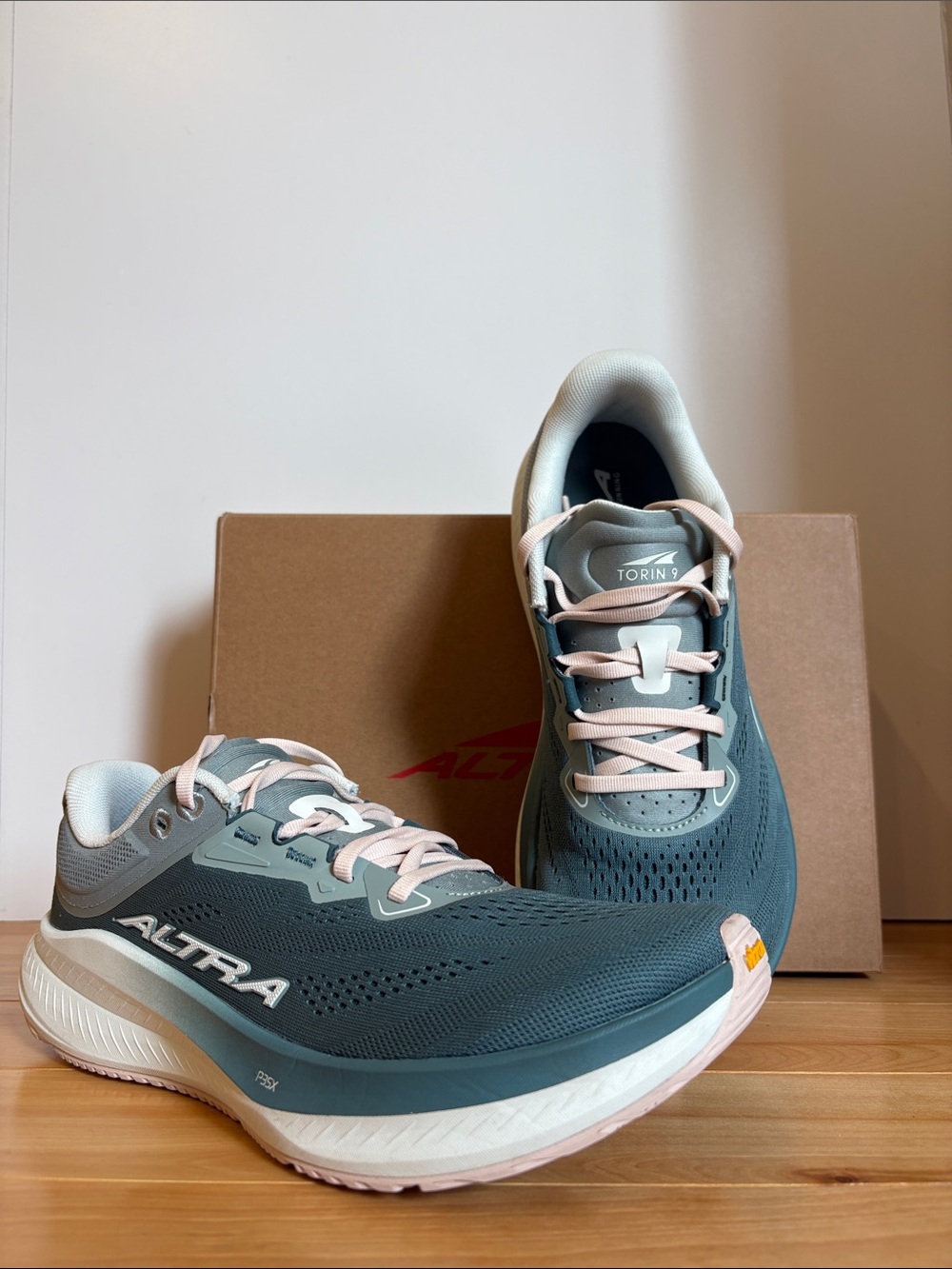 Altra Women’s Torin 9